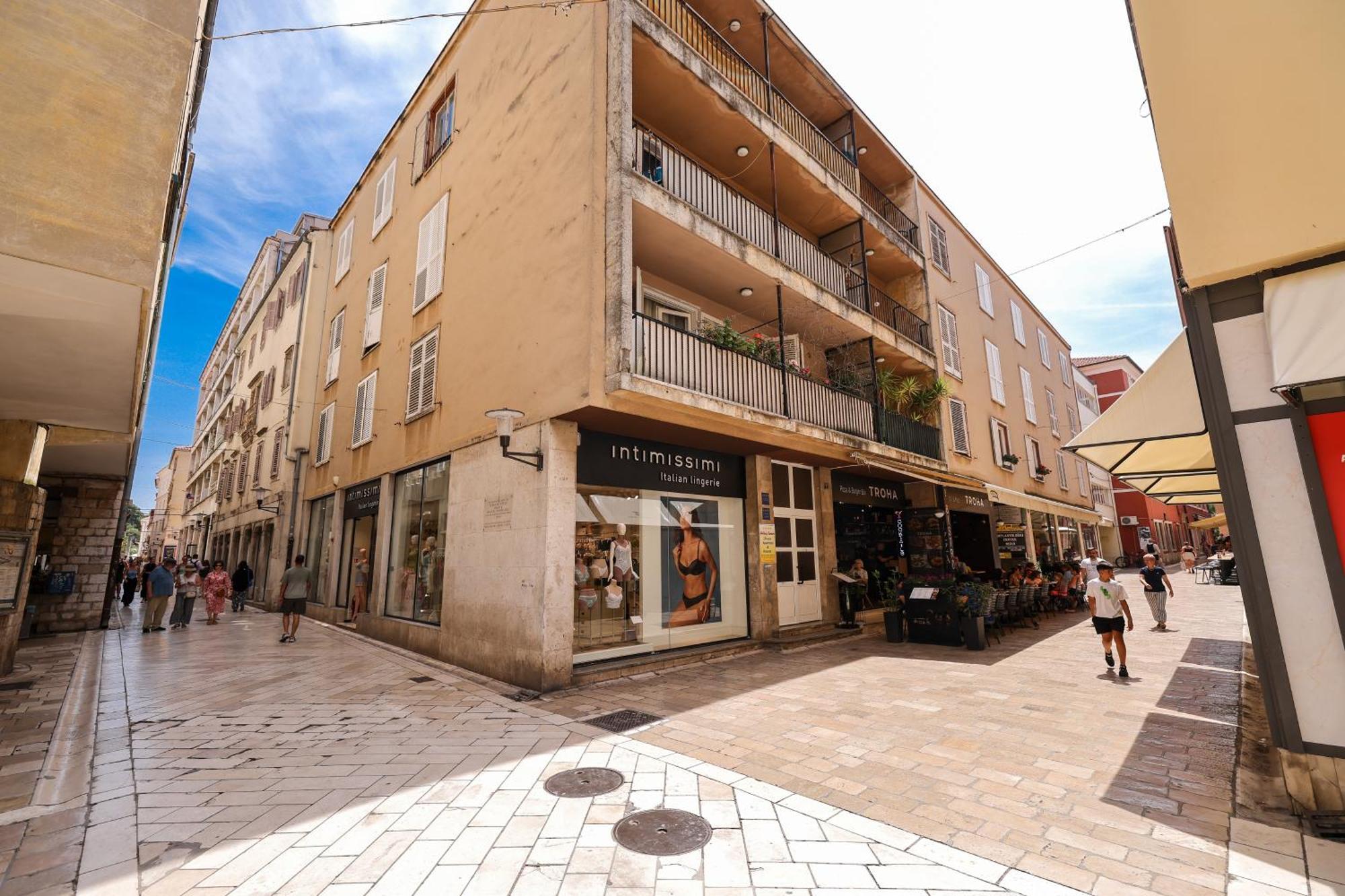 Laura In The Heart Of * Zadar
